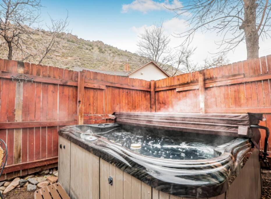 Cliff House Lodge And Hot Tub Cottages Morrison Zewnętrze zdjęcie
